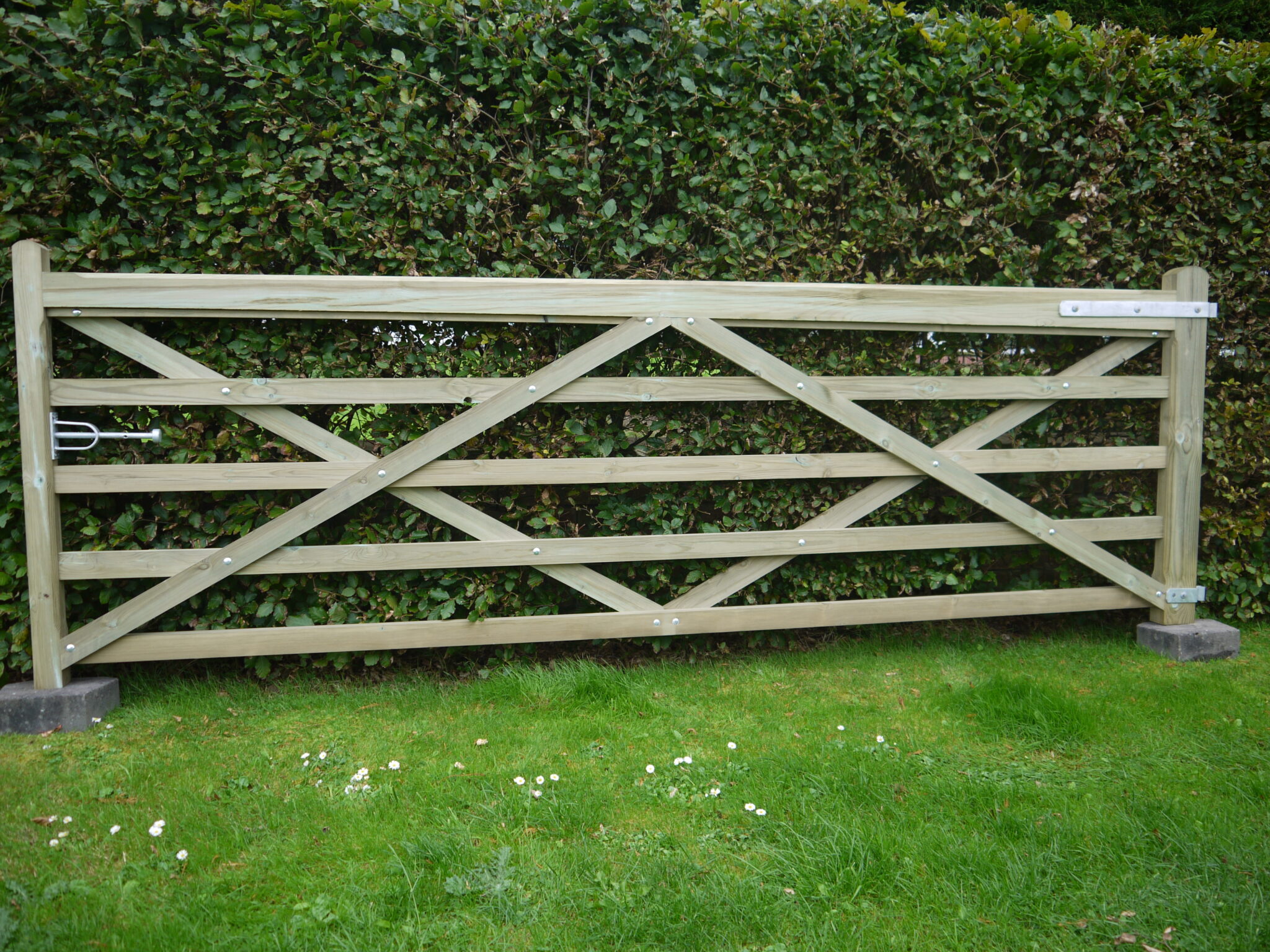 Solid Field Gate Standard Field gate - Farrell Fencing Products Ltd